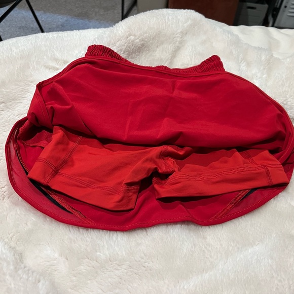 Brand new wore once Lululemon red skirt (size 0) - Picture 3 of 3